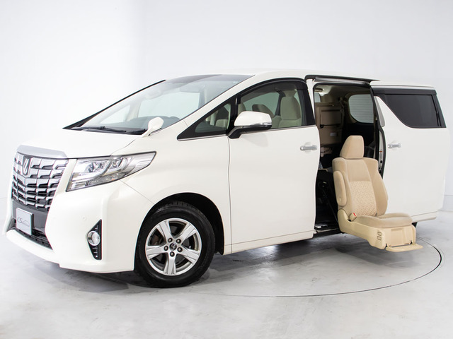 ★フロントビュー★グリル交換、エアロ取り付け等、カスタムもお任せください!