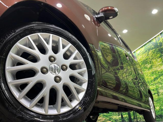 �y����14�C���`�A���~�z�C�[���z�O�ςɃ}�b�`���������A���~�z�C�[���𑕒����Ă���܂��B�e��ЊO�A���~�z�C�[����A�X�^�b�h���X�^�C�����戵�����Ă���܂��B���񂲑��k����������