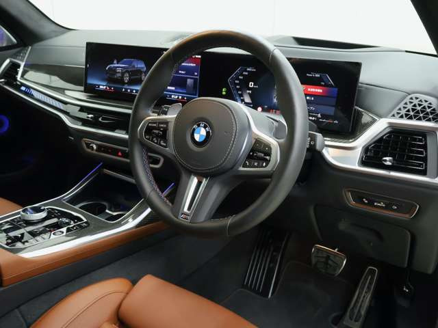 X7M60i xドライブ 4WD