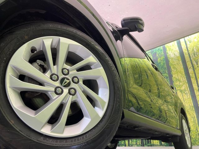 �y����16�C���`�A���~�z�C�[���z�O�ςɃ}�b�`���������A���~�z�C�[���𑕒����Ă���܂��B�e��ЊO�A���~�z�C�[����A�X�^�b�h���X�^�C�����戵�����Ă���܂��B���񂲑��k����������