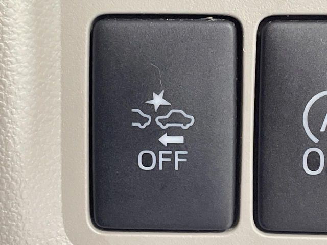 �y�g���^�Z�[�t�e�B�Z���X�z���s���ɑO���̎ԗ�����F�����A�Փ˂������Ȏ��͌x��ƃu���[�L�ŏՓˉ���Ɣ�Q�y�����A�V�X�g�B�����S�Ƀh���C�u�����y���݂��������܂��B