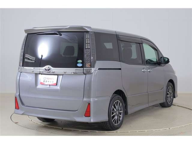 ヴォクシー2.0 ZS 煌