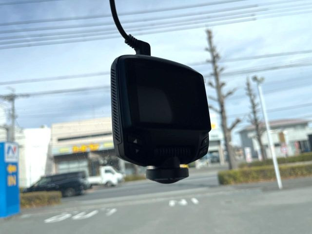 �y�h���C�u���R�[�_�[�z���S�E���S�ȃJ�[���C�t�ɕK�{�̃h���C�u���R�[�_�[�𑕔�!���s���͂������A������^�]�⎖�̂ɑ��������ۂ̏󋵂��f���ŋL�^���A����̃��X�N�ɔ����܂��B