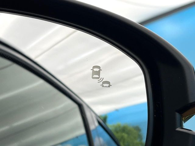 �y�u���C���h�X�|�b�g�C���t�H���[�V�����z���s���A�h�A�~���[�̎��p�ɂȂ�₷���ӏ��Ɍ㑱�Ԃ��ڋ߂���ƃT�C�h�~���[�t�߂Ɍx����\���A�h���C�o�[�ɒ��ӊ��N�����Ă���܂��B