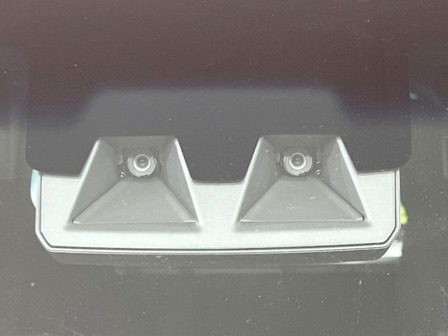 �y�X�}�[�g�A�V�X�g�z���s���ɑO���̎ԗ�����F�����A�Փ˂������Ȏ��͌x��ƃu���[�L�ŏՓˉ���Ɣ�Q�y�����A�V�X�g�B�����S�Ƀh���C�u�����y���݂��������܂��B