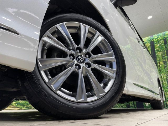 �y����18�C���`�A���~�z�C�[���z�O�ςɃ}�b�`���������A���~�z�C�[���𑕒����Ă���܂��B�e��ЊO�A���~�z�C�[����A�X�^�b�h���X�^�C�����戵�����Ă���܂��B���񂲑��k����������