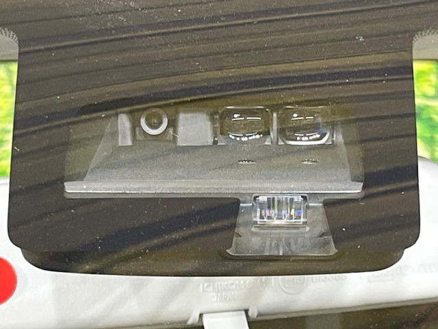 �y�X�Y�L �Z�[�t�e�B�T�|�[�g�z���s���ɑO���̎ԗ�����F�����A�Փ˂������Ȏ��͌x��ƃu���[�L�ŏՓˉ���Ɣ�Q�y�����A�V�X�g�B�����S�Ƀh���C�u�����y���݂��������܂��B