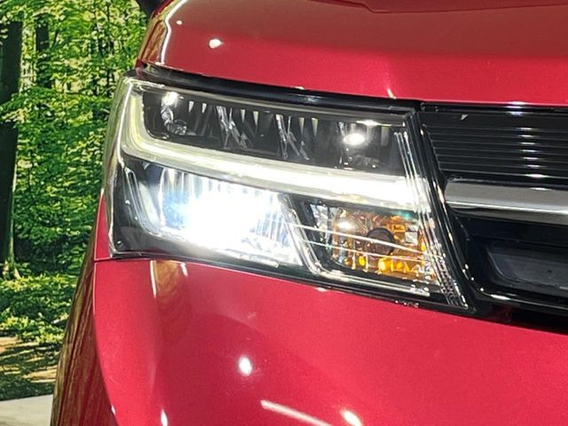 �yLED�w�b�h���C�g�z���V����ԑ��s�����ǍD�Ȏ��E���m�ۂ����S���ĉ^�]�ł��鍂�P�xLED�w�b�h���C�g�𑕔�!�_�����x�������A����d�͂��}�����Ă��܂��B