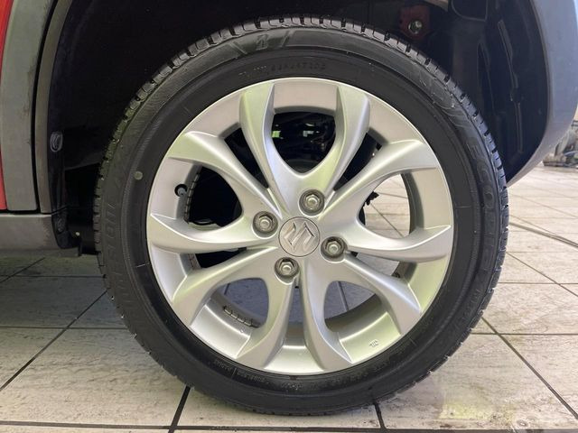 �y����15�C���`�A���~�z�C�[���z�O�ςɃ}�b�`���������A���~�z�C�[���𑕒����Ă���܂��B�e��ЊO�A���~�z�C�[����A�X�^�b�h���X�^�C�����戵�����Ă���܂��B���񂲑��k����������