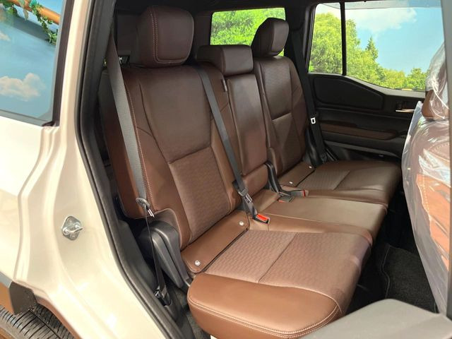 �L�X�Ƃ���2��ڃV�[�g�͋��Z���������A���S�n�����K!�F�B��Ƒ��Ƃ̂��o�����ɂ҂�����ł��B�x�r�[�V�[�g��`���C���h�V�[�g�g�p�������K�ɂ��߂�������������\���ȋ�Ԃ��m�ۂ��Ă��܂��B