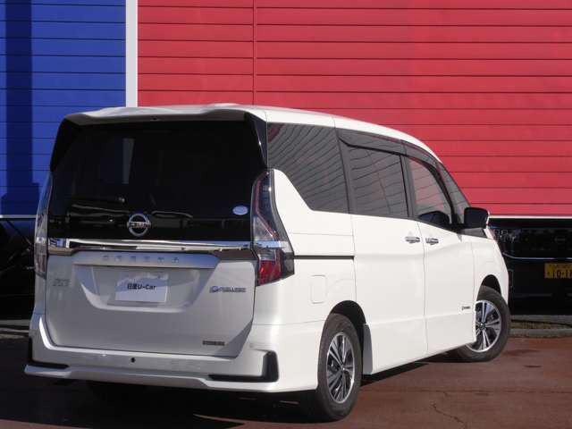 セレナ1.2 e-POWER ハイウェイスターV