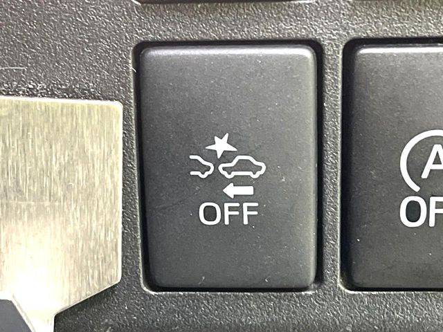 �y�X�}�[�g�A�V�X�g�z���s���ɑO���̎ԗ�����F�����A�Փ˂������Ȏ��͌x��ƃu���[�L�ŏՓˉ���Ɣ�Q�y�����A�V�X�g�B�����S�Ƀh���C�u�����y���݂��������܂��B