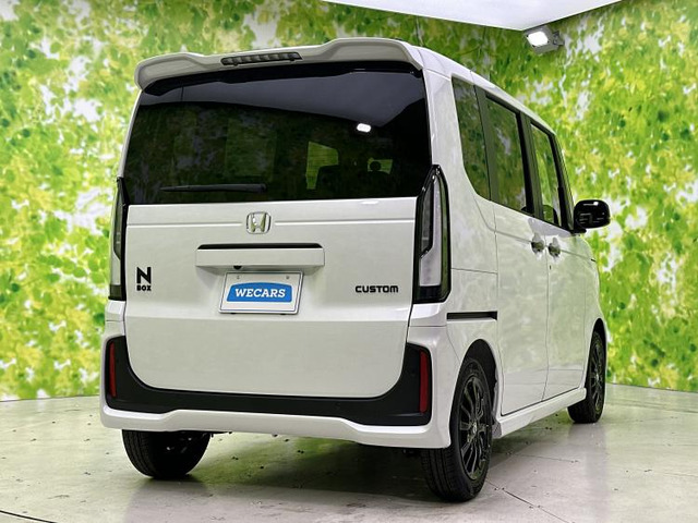 N-BOXカスタムブラック スタイル