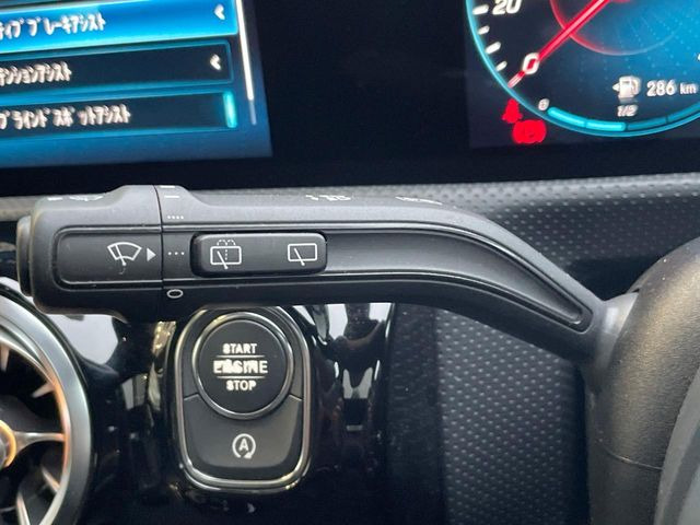 ���E�B���J�[���o�[:���Y�ԂƂ͋t�̍����ɐݒu�����E�B���J�[���o�[�B