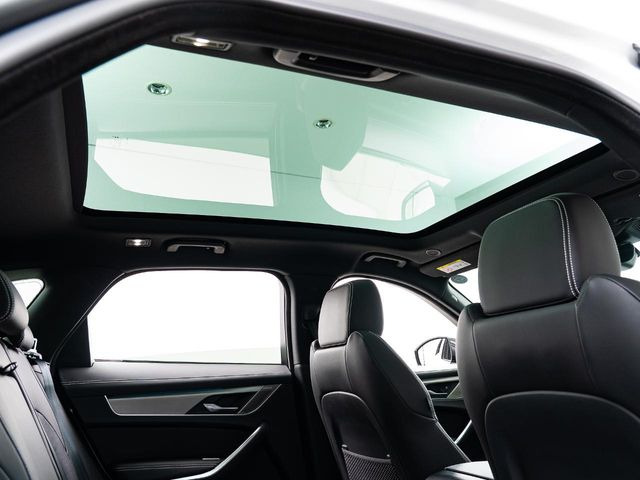 FペイスRダイナミック SE 2.0L D200 ディーゼル 4WD