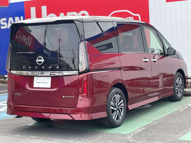 セレナ1.4 e-POWER ハイウェイスターV