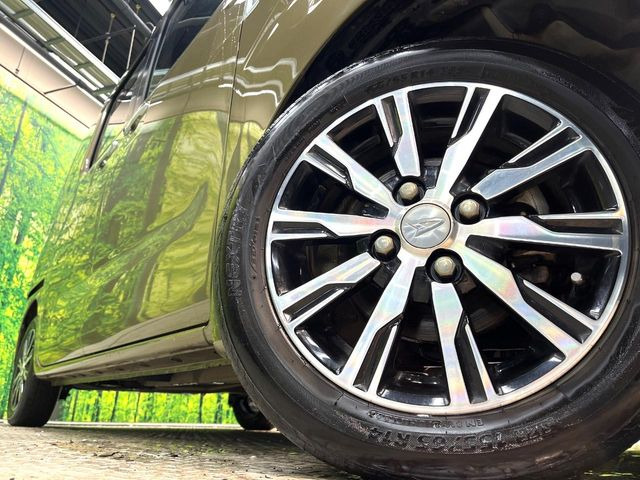 �y����14�C���`�A���~�z�C�[���z�O�ςɃ}�b�`���������A���~�z�C�[���𑕒����Ă���܂��B�e��ЊO�A���~�z�C�[����A�X�^�b�h���X�^�C�����戵�����Ă���܂��B���񂲑��k����������