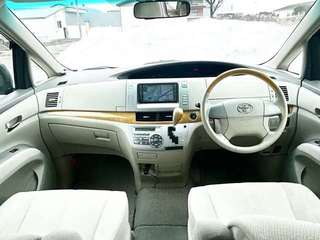 �����[���ɂ��s���Ȃ��q�l�ł��܂��́A�����k���҂����Ă���܂���wNEODrive�x����TEL011�]792�]0374