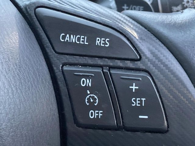 �y�N���[�Y�R���g���[���z�������H�����N���N���s�B�A�N�Z���𗣂��Ă���葬�x�ő��s���ł��A�������^�]���̕��S���y��!�����E�������ȒP�ȃX�C�b�`����Œ����ł��܂��B