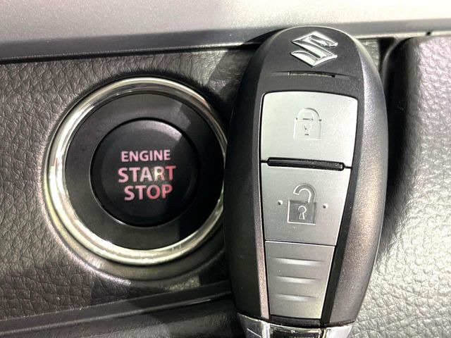 �y�L�[���X�X�^�[�g�V�X�e���z�J�o����|�P�b�g�ɓ��ꂽ�܂܂ł��h�A�̎{���E�������\�ȃX�}�[�g�L�[�𑕔��B�G���W���̃I���E�I�t�����J�M�����o���K�v����������Ƃ��Ă��֗��ł���