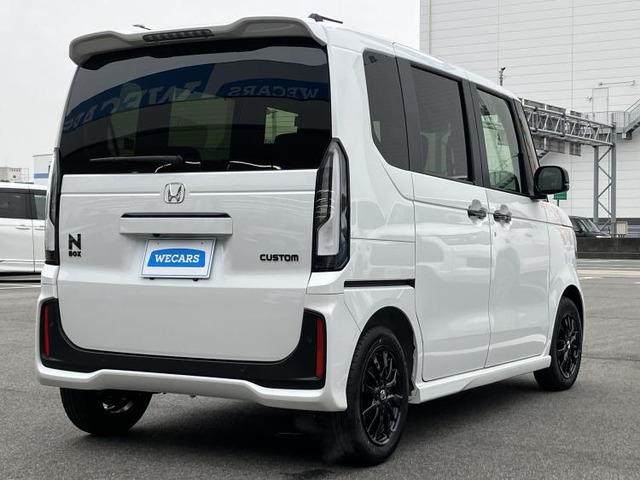 N-BOXカスタムブラック スタイル