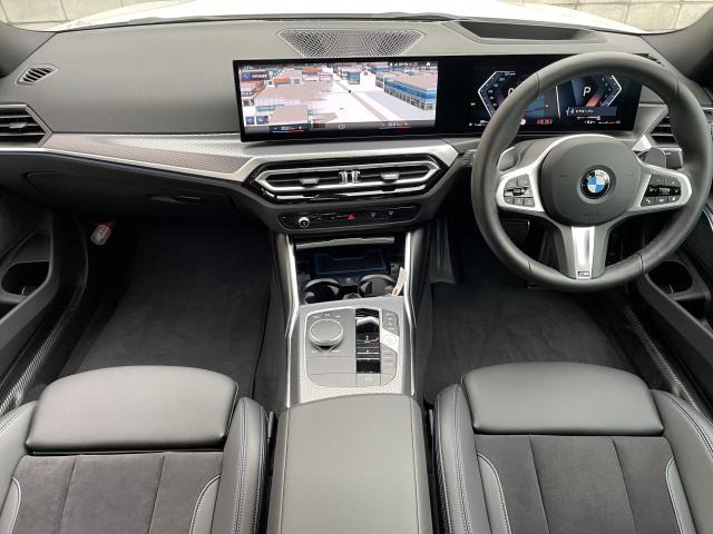 3シリーズセダン318i Mスポーツ エディション シャドー