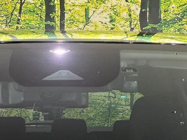 �y�C���e���W�F���g�G�}�[�W�F���V�[�u���[�L�z�t�����g�J�����őO���̎ԗ�����s�҂����m�B�Փ˂������Ȏ��͏Փ˔�Q�y���u���[�L���쓮�A�Փˉ�����T�|�[�g�B�����S�Ƀh���C�u�����y���݂��������܂��B