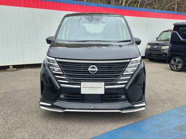 セレナ1.4 e-4ORCE ハイウェイスターV 4WD