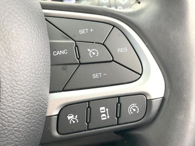 �����[�_�[�N���[�Y�R���g���[��:�O�̎ԂƂ̎Ԋԋ��������ɂƂ�A��葬�x�Ŏ������s���Ă���鎟����̃N���[�Y�R���g���[��!��ɍ������H�⎩���Ԑ�p���H�Ŏg�p����֗��ȋ@�\�ł�!