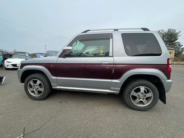 パジェロミニエクシード 4WD