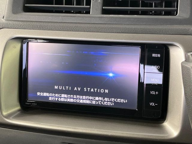 �y�����i�r�z�l�C�̏����i�r�𑕔����Ă���܂��B�i�r�̎g���₷���͂������A�I�[�f�B�I�@�\���[��!�L�����v�◷�s�͂������A�ʋ΂┃�����ȂǕ��i�̃h���C�u���y�����Ȃ�͂���