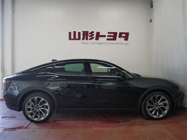 クラウンクロスオーバー2.5 G アドバンスト レザー パッケージ E-Four 4WD