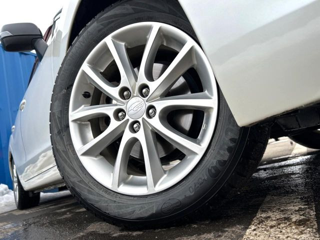 �y����16�C���`�A���~�z�C�[���z�O�ςɃ}�b�`���������A���~�z�C�[���𑕒����Ă���܂��B�e��ЊO�A���~�z�C�[����A�X�^�b�h���X�^�C�����戵�����Ă���܂��B���񂲑��k����������