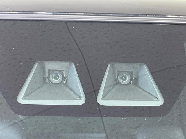 �y�X�}�[�g�A�V�X�g�z���s���ɑO���̎ԗ�����F�����A�Փ˂������Ȏ��͌x��ƃu���[�L�ŏՓˉ���Ɣ�Q�y�����A�V�X�g�B�����S�Ƀh���C�u�����y���݂��������܂��B