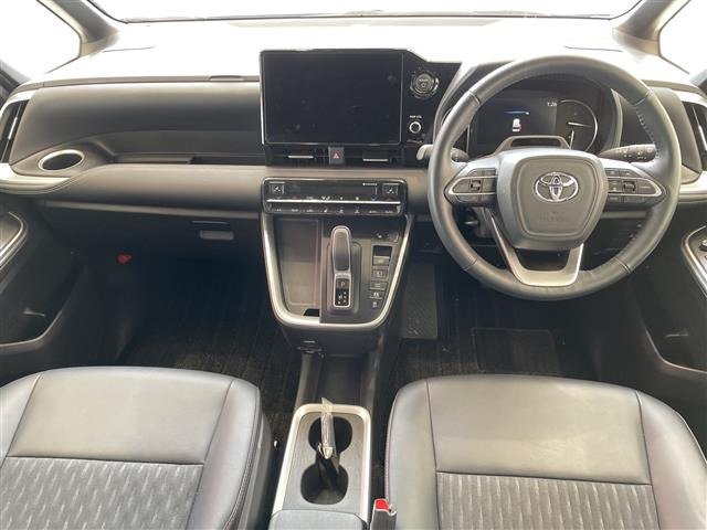 ノア1.8 ハイブリッド S-Z