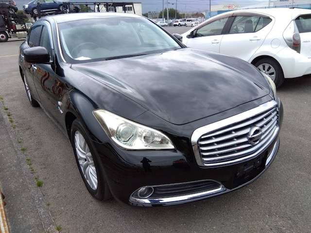 シーマハイブリッド3.5 VIP