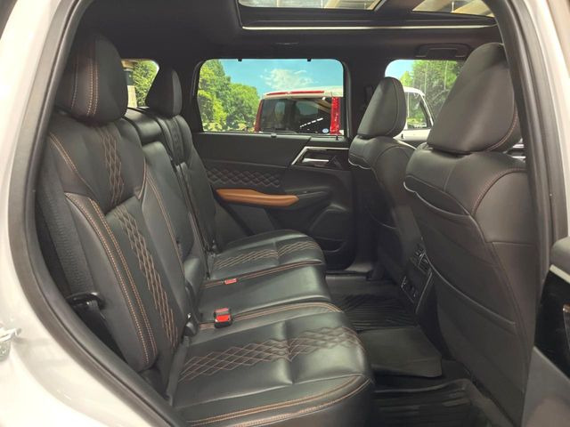 �L�X�Ƃ���2��ڃV�[�g�͋��Z���������A���S�n�����K!�F�B��Ƒ��Ƃ̂��o�����ɂ҂�����ł��B�x�r�[�V�[�g��`���C���h�V�[�g�g�p�������K�ɂ��߂�������������\���ȋ�Ԃ��m�ۂ��Ă��܂��B