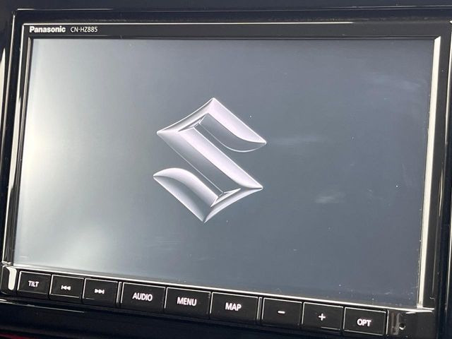 �y�����i�r�z�l�C�̏����i�r�𑕔����Ă���܂��B�i�r�̎g���₷���͂������A�I�[�f�B�I�@�\���[��!�L�����v�◷�s�͂������A�ʋ΂┃�����ȂǕ��i�̃h���C�u���y�����Ȃ�͂���