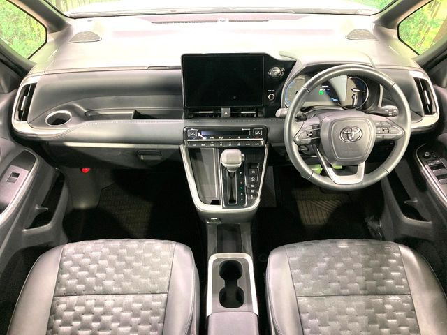 ヴォクシー1.8 ハイブリッド S-Z