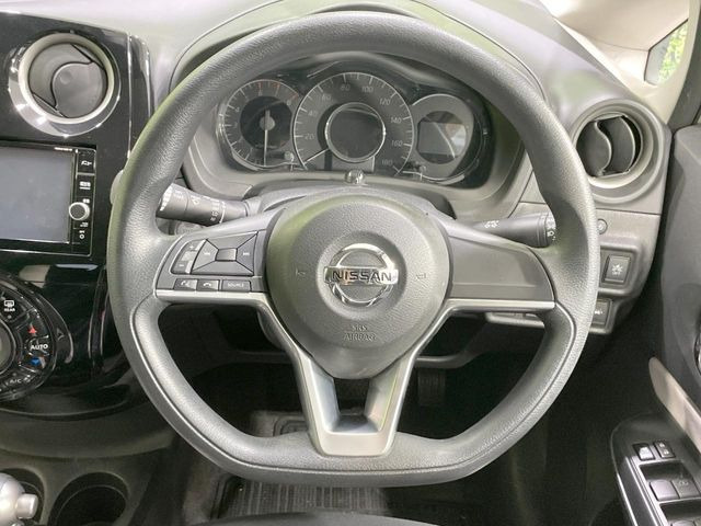 �y�X�e�A�����O�X�C�b�`�z�^�]���A�O������ڐ������炷���ƂȂ��A�I�[�f�B�I���̑��삪�\�ȕ֗��@�\!���S&���K�ȃh���C�u�����o���Ă���܂���