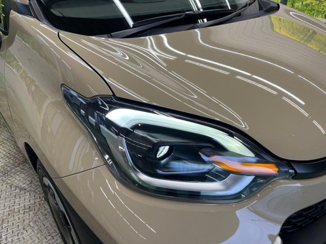 �yLED�w�b�h���C�g�z���V����ԑ��s�����ǍD�Ȏ��E���m�ۂ����S���ĉ^�]�ł��鍂�P�xLED�w�b�h���C�g�𑕔�!�_�����x�������A����d�͂��}�����Ă��܂��B