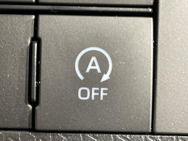 �y�A�C�h�����O�X�g�b�v�z�ԐM����a�؂Œ�Ԃ����ۂɃG���W�����~���A���ʂȔR���̏����}���܂��B�R��������ی�ɂȂ���@�\��G���W���̓u���[�L�𗣂��΍Ďn�����܂��B