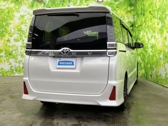 ヴォクシー2.0 ZS 煌III