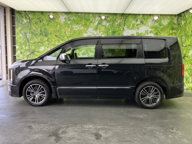 デリカD:5アーバンギア 2.2 G パワーパッケージ 4WD