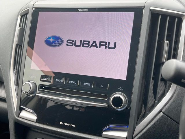 【純正ビルトインナビ】インテリアに溶け込むスタイリッシュな「専用設計ナビ」を装備♪視認性や操作性など基本性能にも優れ、より上質なカーライフをお楽しみいただけます。