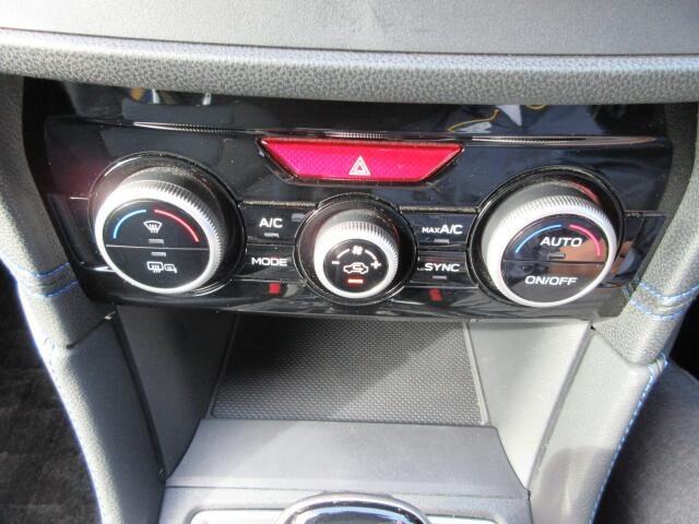 �_�C�������񂷂����ŉ��x���߂��o����I�[�g�G�A�R���t���ł��B