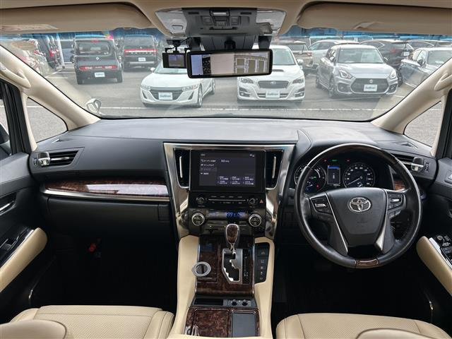アルファードハイブリッド 2.5 G Fパッケージ E-Four 4WD