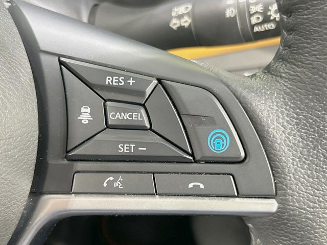 【プロパイロット】高速道路での長距離走行が楽に!!渋滞時と巡回走行のシーンで、アクセル・ブレーキ・ステアリングを自動で制御し、長距離運転の負担を軽減してくれます♪