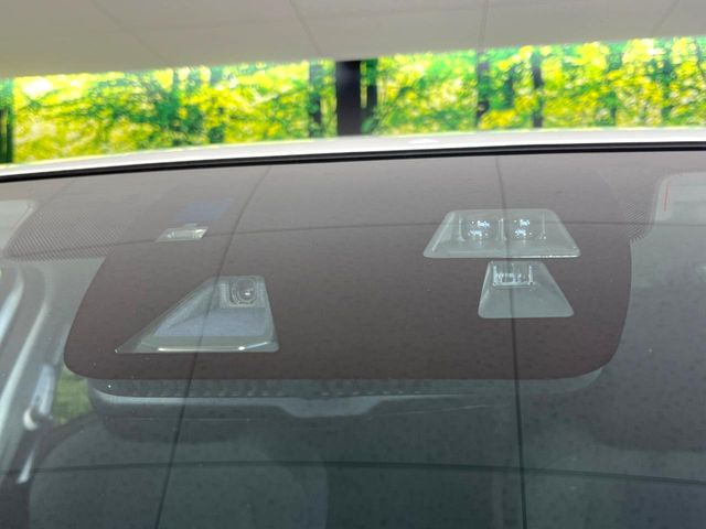 �y�X�}�[�g�V�e�B�u���[�L�T�|�[�g�z�ᑬ���s���ɑO���̎ԗ�����F�����A�Փ˂������Ȏ��͌x��ƃu���[�L�ŏՓˉ���Ɣ�Q�y�����A�V�X�g�B�����S�Ƀh���C�u�����y���݂��������܂��B