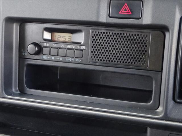 ���W�I���ڂł��B�I�v�V�����Ńi�r�Q�[�V�����ւ̕ύX�������Ă���܂��B���C�y�ɂ��₢���킹���������B